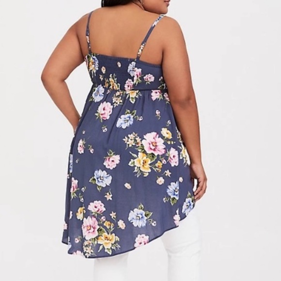 Torrid size 1 hi-lo top - Picture 6 of 9